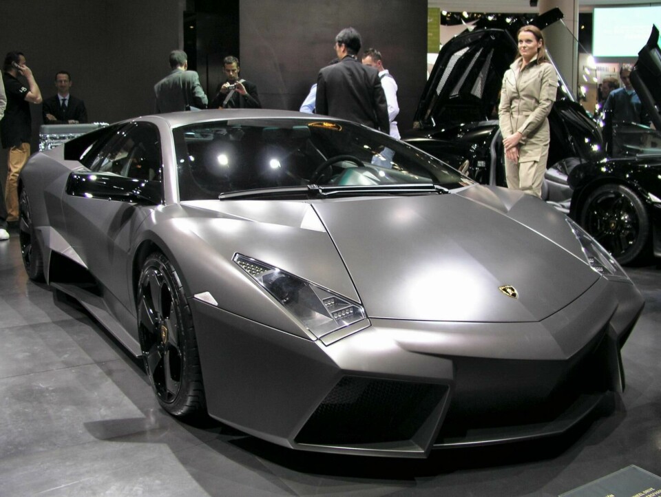 Stealth Bomber stylings: Lamborghini’s Reventon lamborghini-reventon-0125.jpg