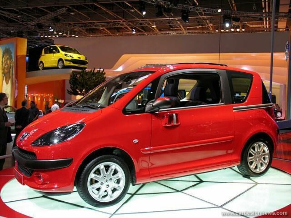 Design Review: Peugeot 1007 peugeot-1007-4061.jpg