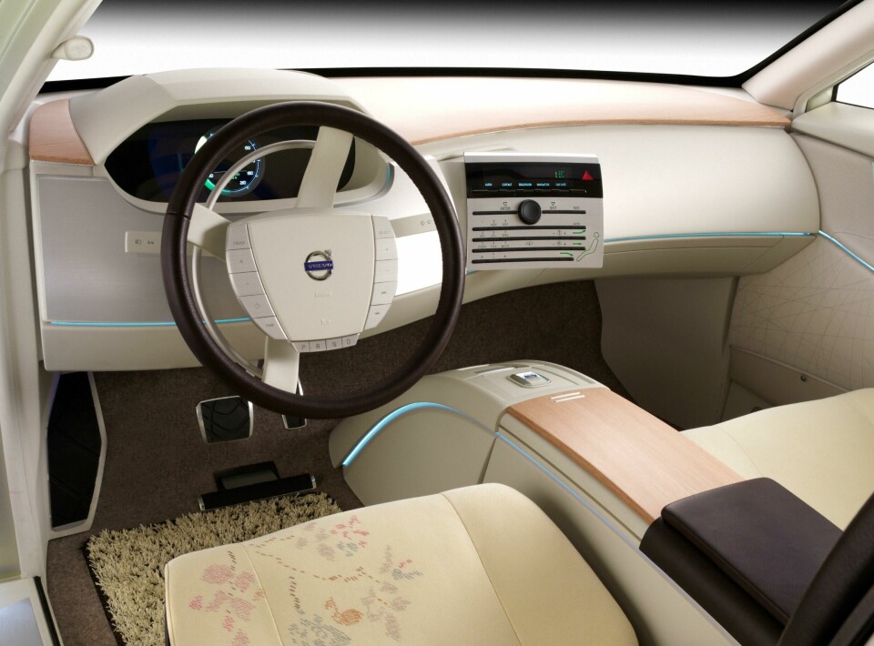 The concept incorporates elements of domestic interior design 8254_Volvo_YCC_Your_Concept_Car