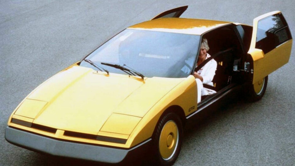 The GT2 – minimalist wedge but with great drama Opel GT2-06