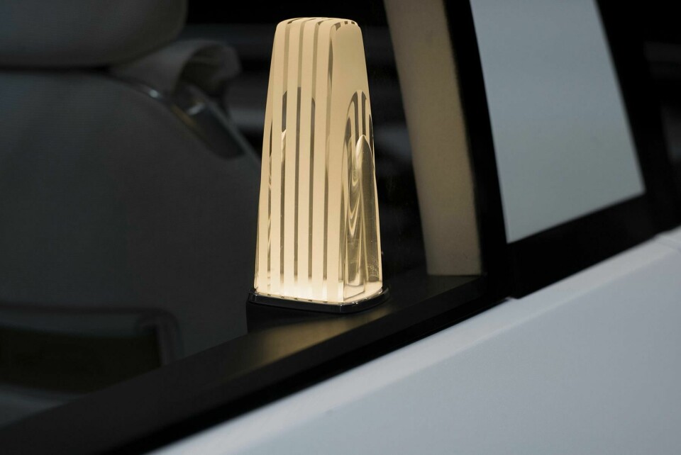 Sierra’s beacon lamp Sierra Exterior 32