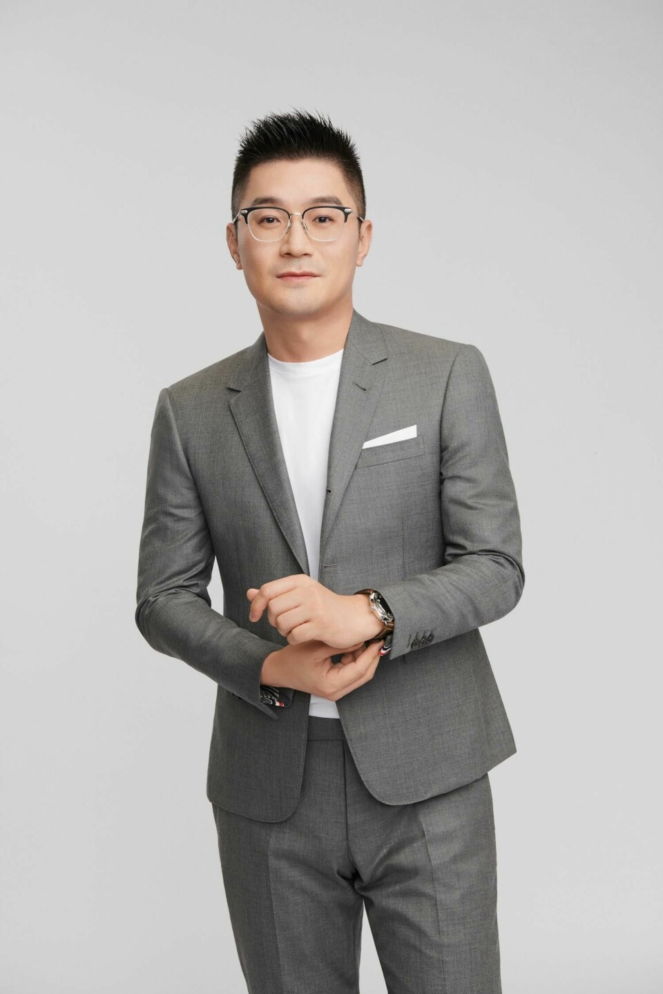 Chen Yuqin, design chief at SAIC Maxus, is a Nanjing University alumni Chen Yuqin, design chief at SAIC Maxus, is a Nanjing University alumni