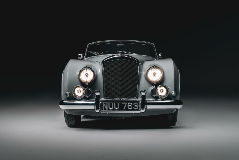 James Bond Bentley Continental front face James Bond Bentley 08343 copy