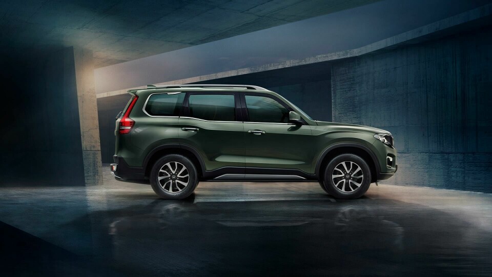 A subtle flick in the rear window aims to replicate the stinger of a Scorpion tail Mahindra Scorpio-N 20225 1920x1080