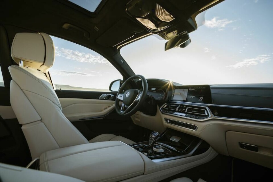 BMW looks to 2021 with triple launch Alpina XB7 interior