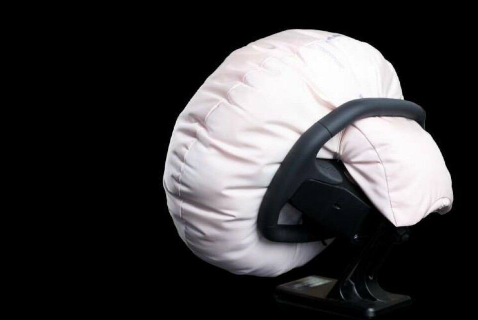 ZF Lifetec’s innovative new driver airbag ZF Lifetec Steering-Wheel-Driver-Airbag_ZF-LIFETEC_3_2_748px