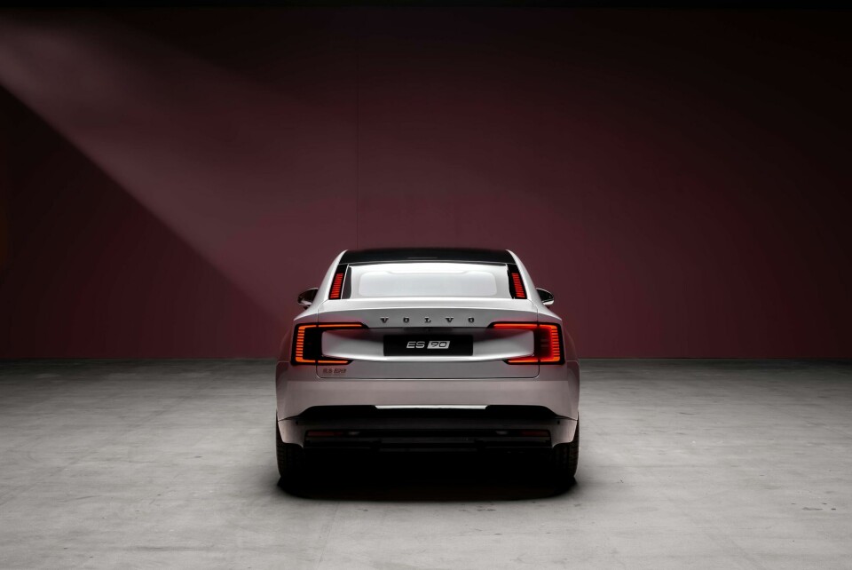 Volvo ES90 rear Volvo ES90 - ext rear-on copy
