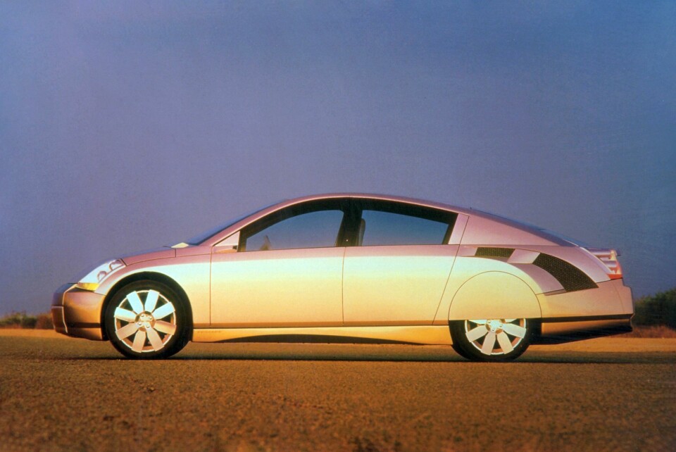 Concept Car of the Week: The GM Precept 8008-0253