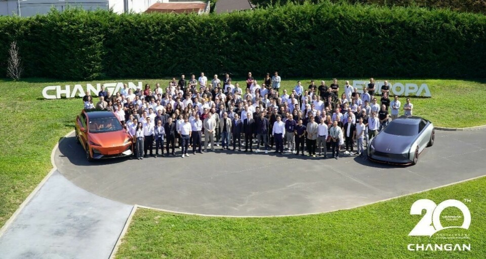Changan Europe design team celebrate the studio’s 20th anniversary Changan Europe design team outside celebrating 20th anniversary