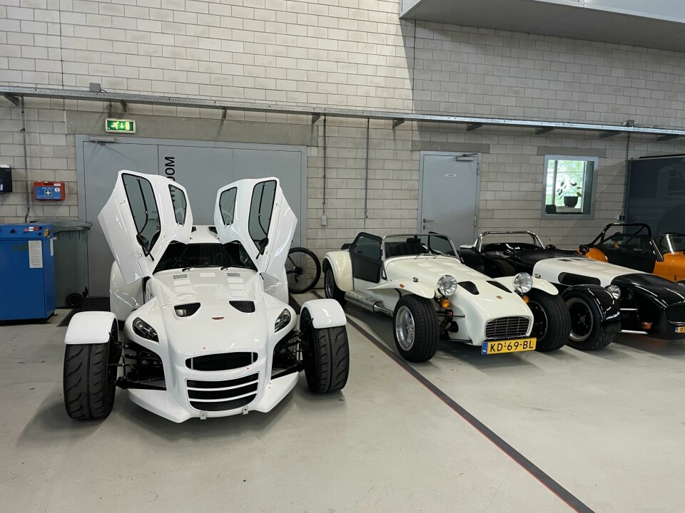 A mix of old and new(ish) on show in the factory Donkervoort_1863 2