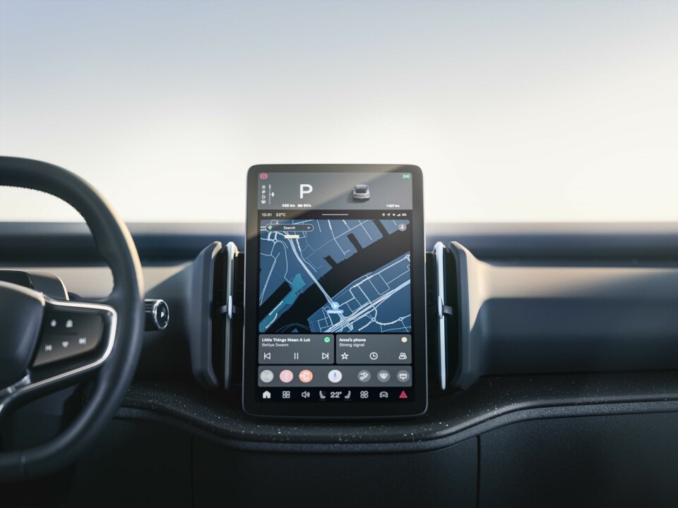 Prominent vertical touchscreen sits on floating centre console 313335_Volvo_EX30_interior cdr (1)