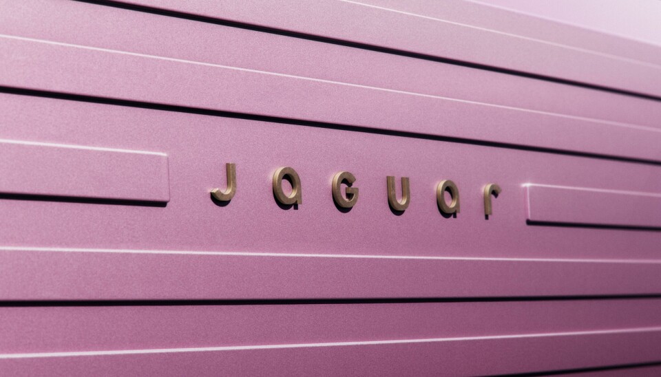 Art Deco meets Barbiecore