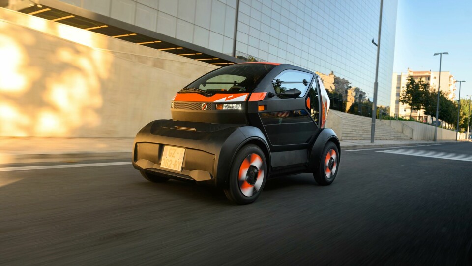 Activism, OEMs and Car Design HERO Drive Tests Mobilize Duo in Rome, Italy