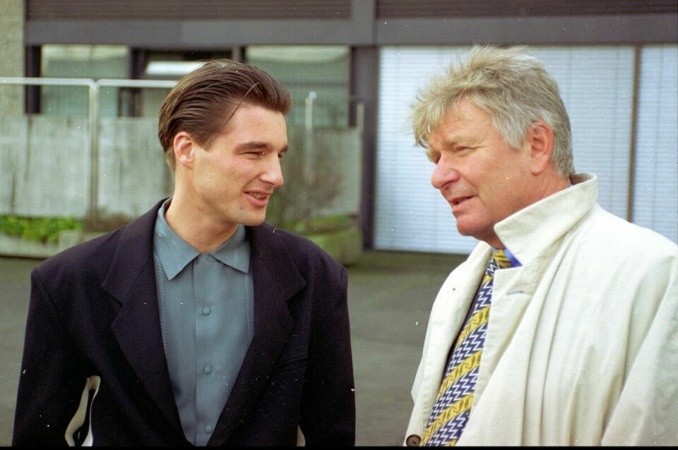 Ingenlath & Warkuss chat in 90s Ingenlath & Warkuss chat in 90s