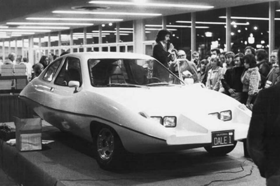 The Dale at the 1975 Los Angeles Auto Show. Though presented as a running prototype, it was just a full-scale model The Dale Concept at the 1975 Los Angeles Motor Show