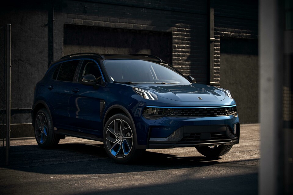 Lynk & Co launches in Europe front_side_view