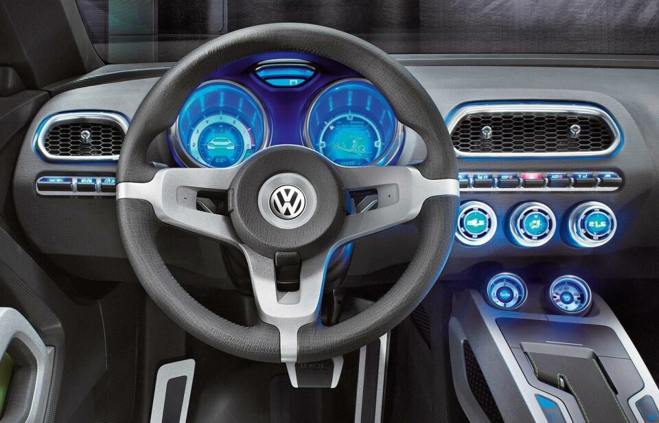 Volkswagen Iroc concept steering wheel and cockpit Volkswage Interior concept steering wheel