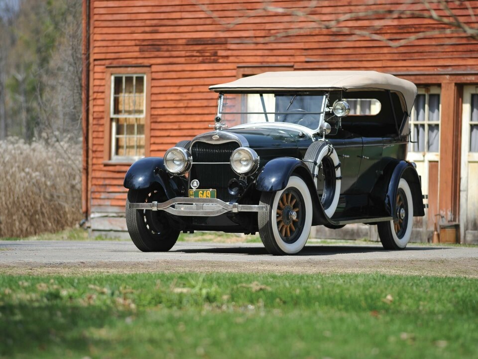 1925 Lincoln “Police Flyer” was the first car with bulletproof windscreen glass Lincoln police flyer