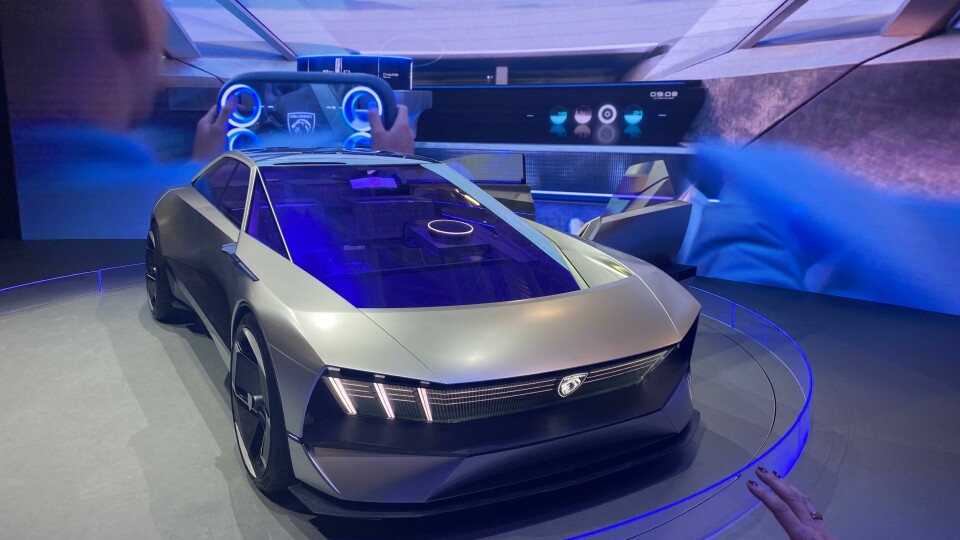 The Peugeot Inception concept Peugeot_Inception_1