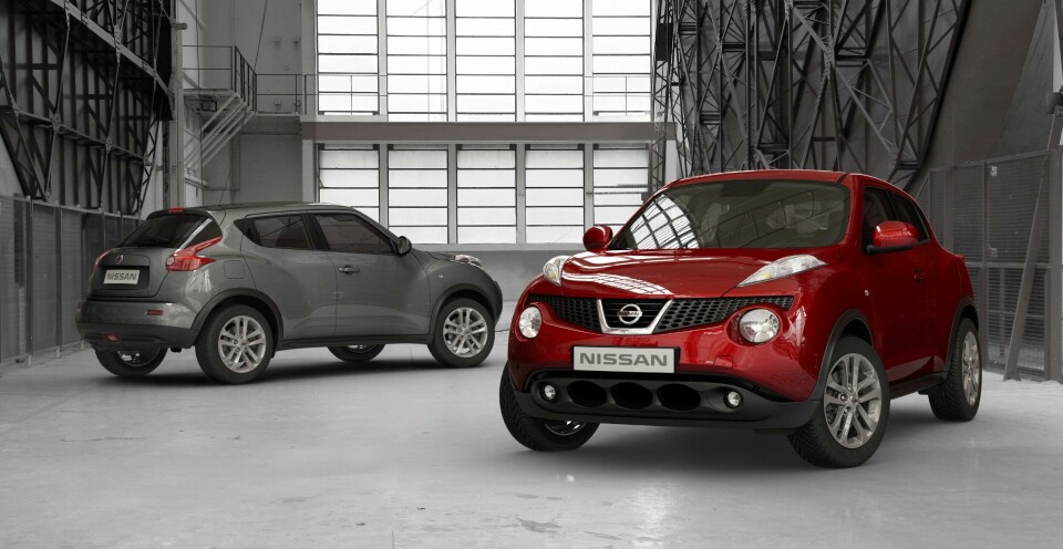 2010 Juke mk1 - front & back 2010 Juke mk1 - front & back