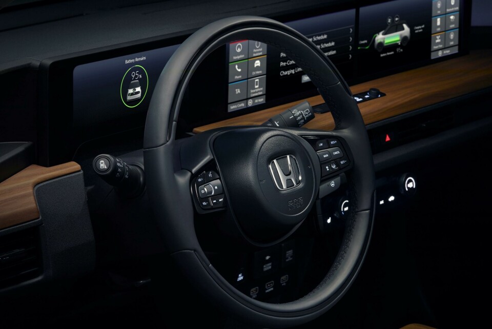 Honda e-prototype screen set-up CDN Techology focus Honda e-prototype detail