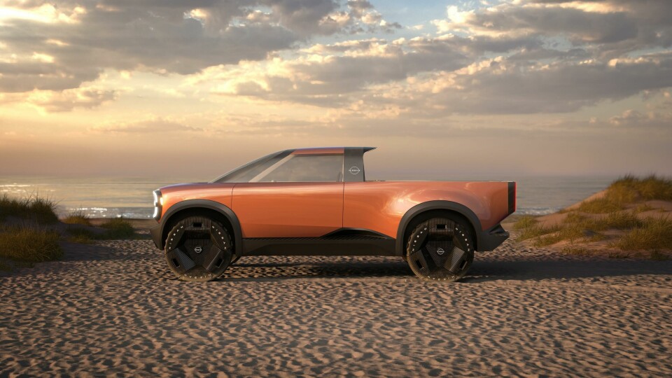 Nissan unveils four concepts, promises to go green Nissan Surf Out Concept 2