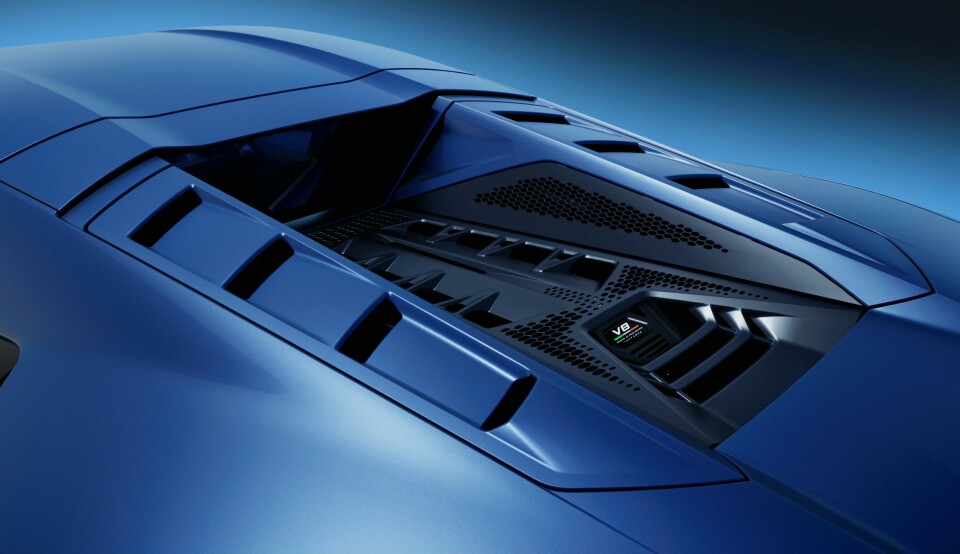 Designing around the powertrain Lamborghini Temerario 36