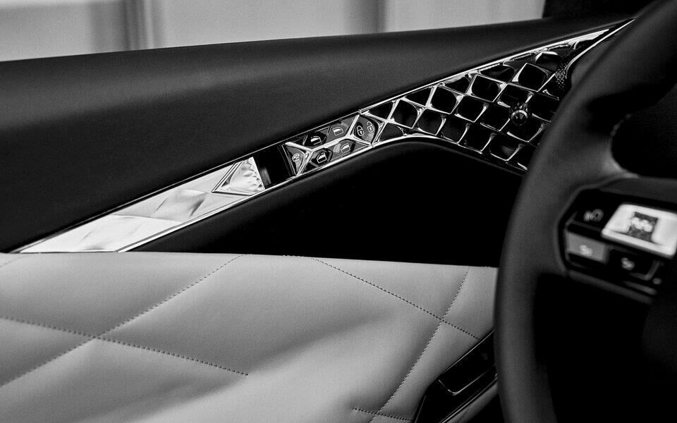 DS 4 diamond motif DS 4 diamond motif