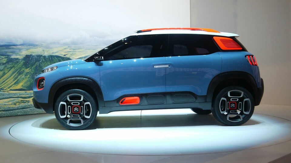 Geneva 2017: Citroen C-Aircross exterior c-aircross-side