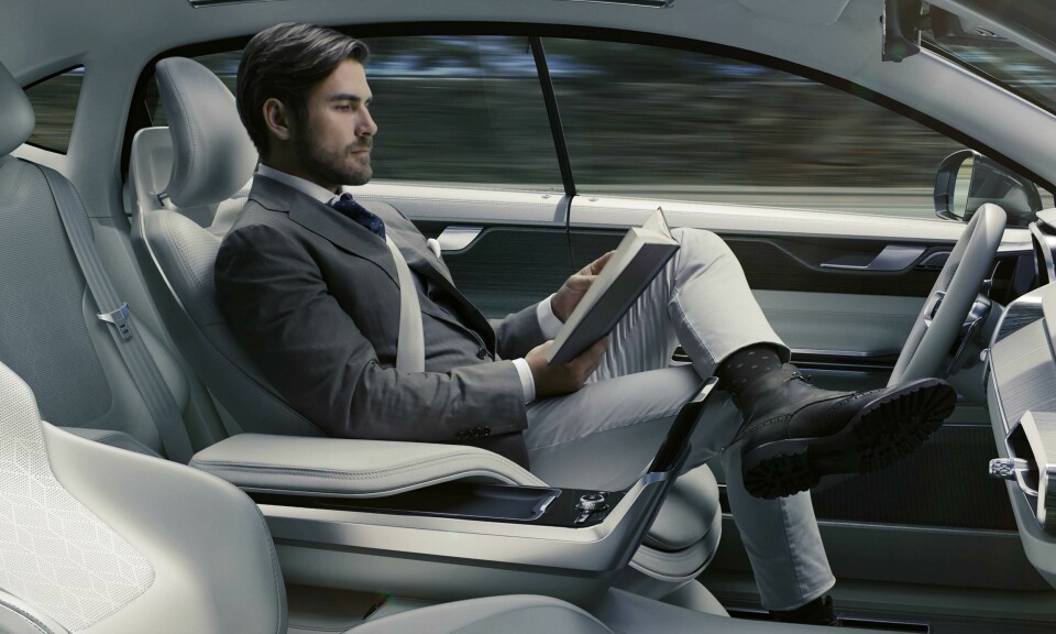 Volvo’s Concept 26 launched in 2015 proposed a retracting steering wheel Volvo autonomous interior5_Concept_26