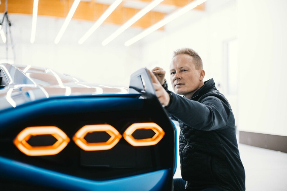 Car Design Review 4 highlights: Mitja Borkert, Lamborghini Mitja B - w rear view of Sian 300dpi