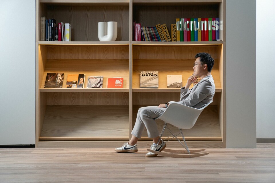 Won Kyu Kang DPS 1 3585 Won Kyu - bookcase side