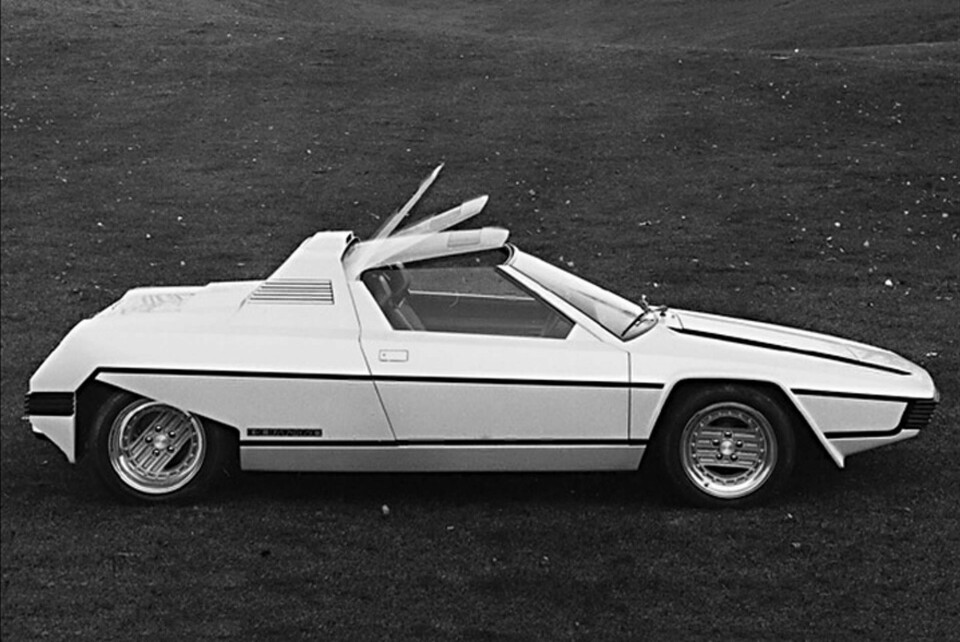 CCotW: Ferrari Bertone Rainbow (1976) RBO-01.jpg