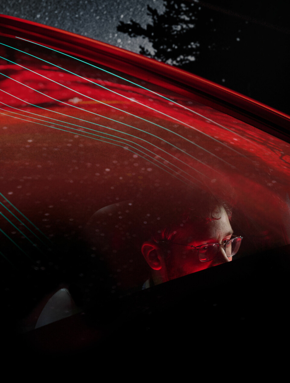 Unlocking design experiences with light in glass technology