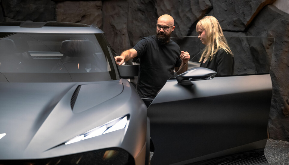 Ruben Rodriquez shows off the interior of the new Cupra Tindaya