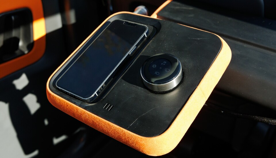 The passenger's centre console